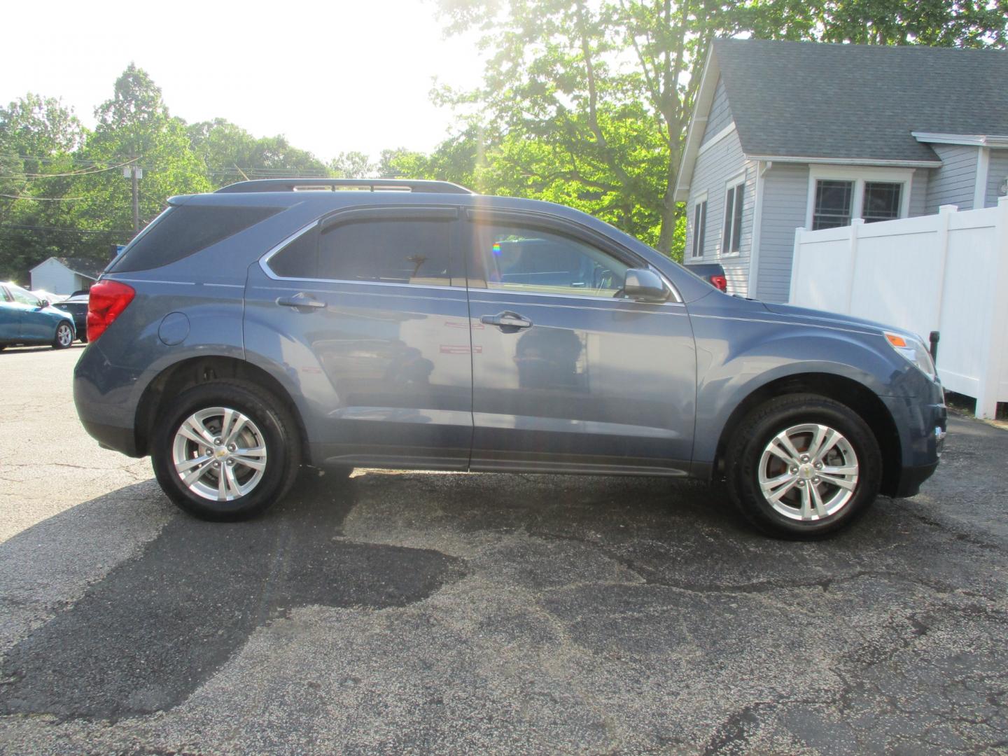 2011 BLUE Chevrolet Equinox (2CNALPECXB6) , AUTOMATIC transmission, located at 540a Delsea Drive, Sewell, NJ, 08080, (856) 589-6888, 39.752560, -75.111206 - Photo#9